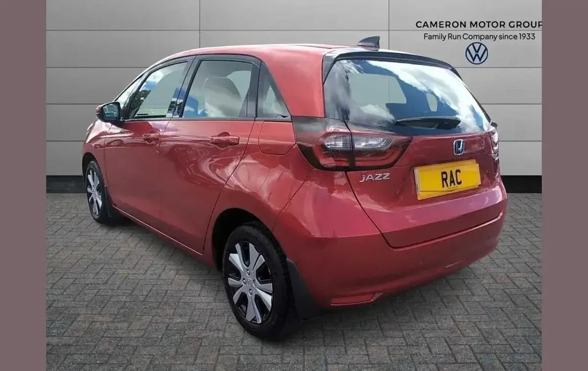 Used Honda Jazz Hybrid 109 HP (80 kW) 2022 Red Hatchback