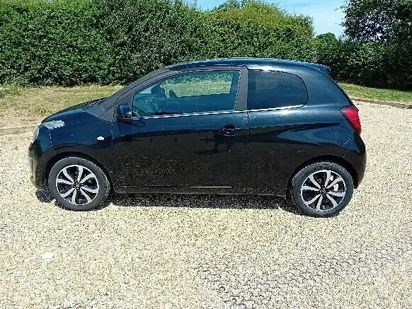 Used Citroën C1 Flair 68 HP (50 kW) 2015 Black Hatchback