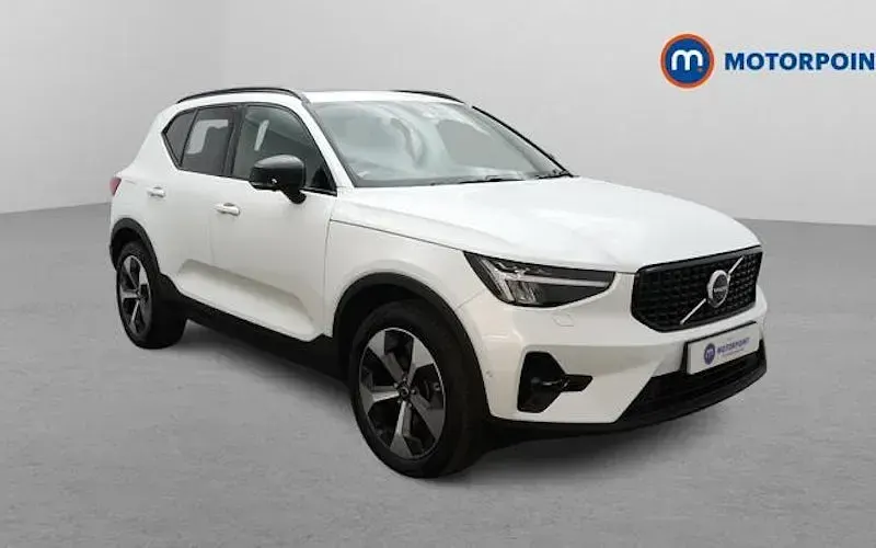 Usado Volvo XC40 Ultimate 197 HP (144 kW) 2023 SUV