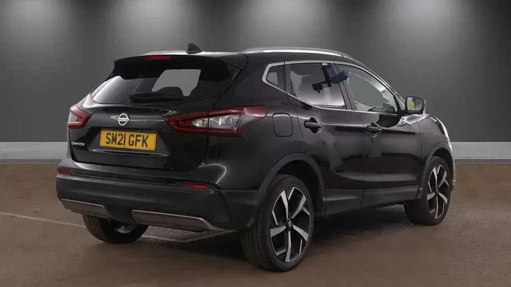 Used Nissan Qashqai N-Motion 2021 Black SUV