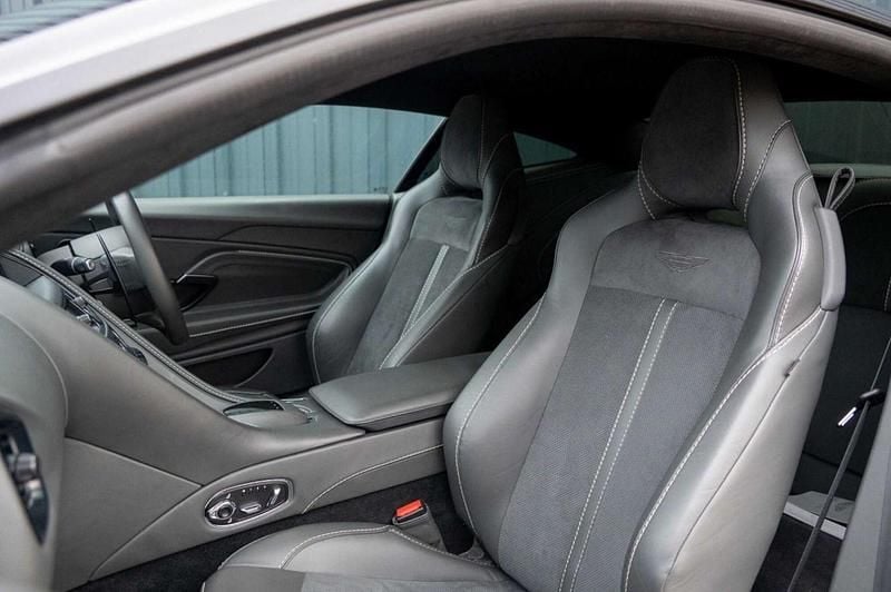 Used Aston Martin DB11 535 HP (393 kW) 2022 Grey Coupe