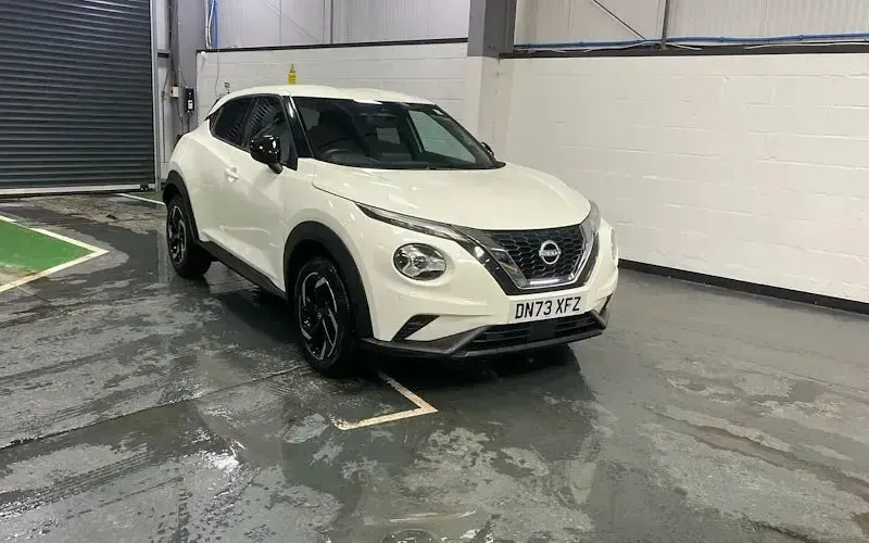 Used Nissan Juke N-Connecta 114 HP (83 kW) 2023 White SUV