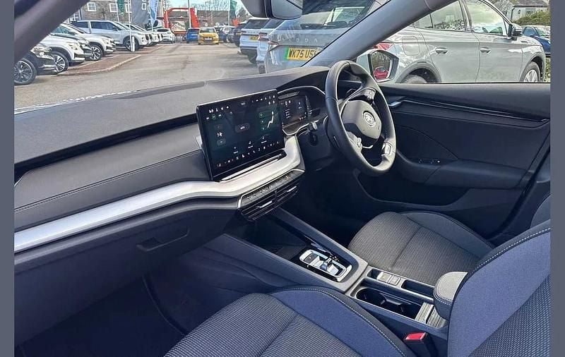 Usado Skoda Octavia SE Technology 150 CV (110 kW) 2024 Blanco Familiar