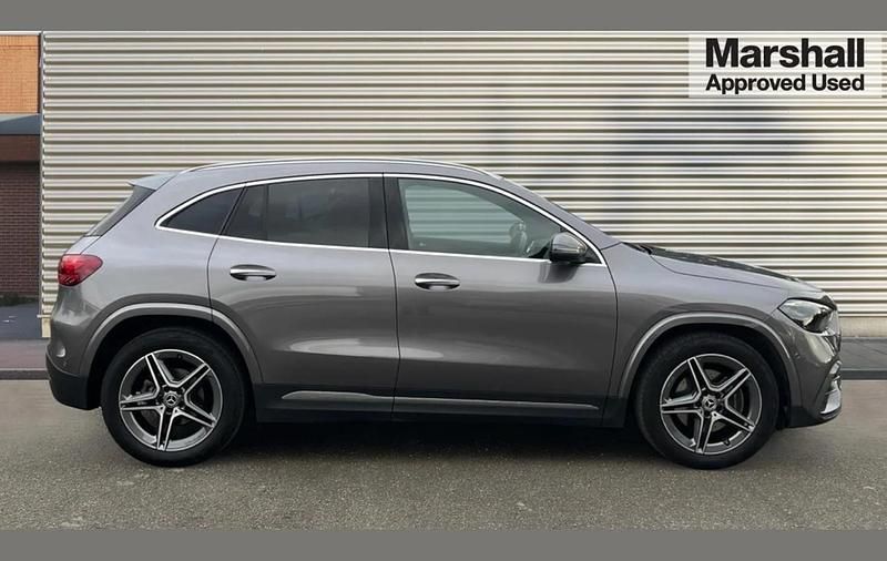 Used Mercedes GLA200 Executive 161 HP (118 kW) 2024 Grey SUV
