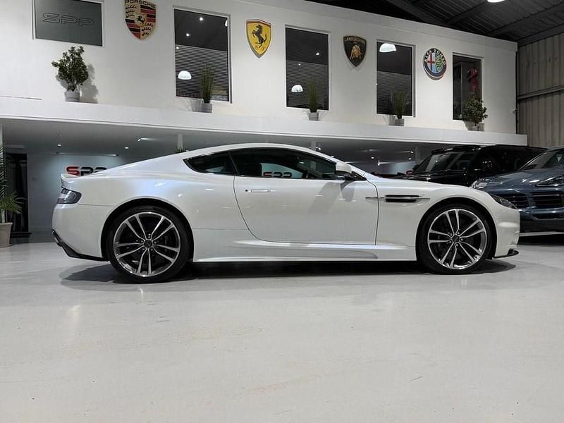 Used Aston Martin DBS 510 HP (375 kW) 2012 White Coupe