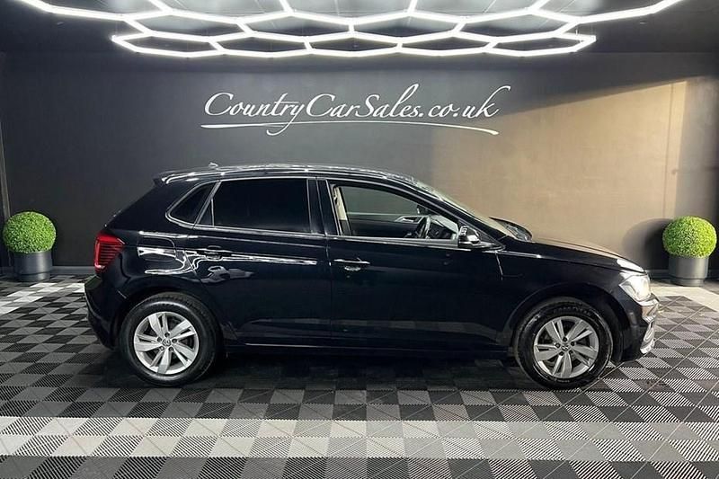 Used VW Polo SE 95 HP (69 kW) 2019 Black Hatchback