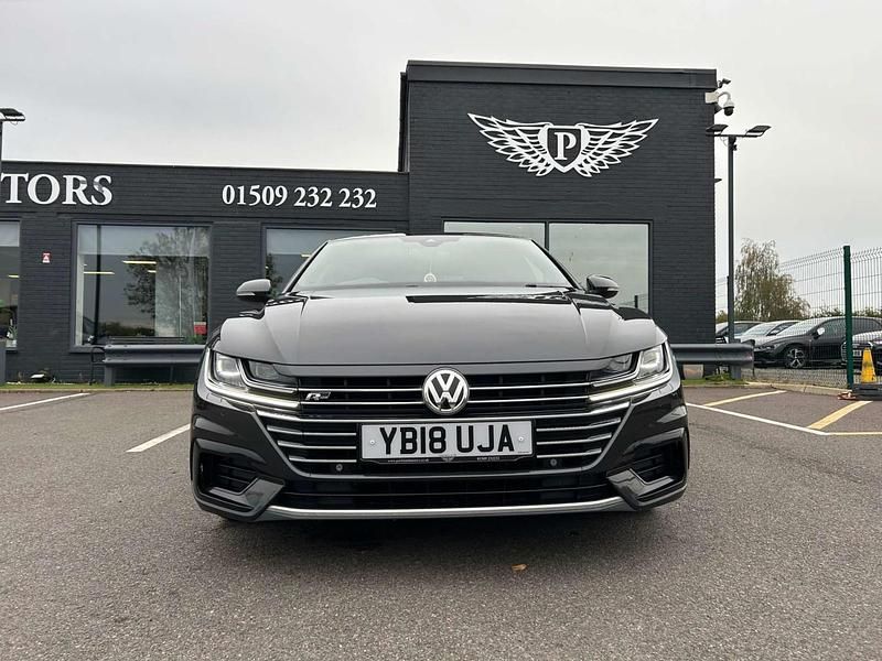 Begagnad VW Arteon R-line 150 HK (110 kW) 2018 Grå Halvkombi