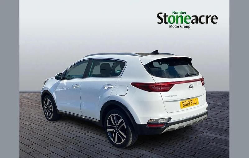 Used Kia Sportage 174 HP (127 kW) 2019 White SUV