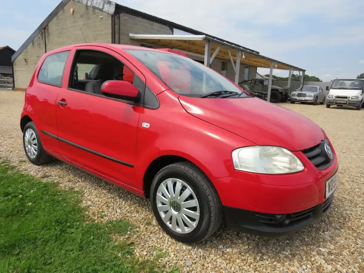 Used VW Fox 55 HP (40 kW) 2010 Red Hatchback