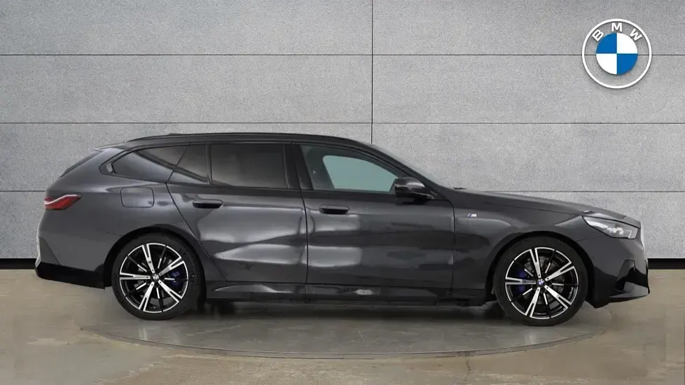 Used BMW 530e M Sport 295 HP (216 kW) 2025 Grey Estate