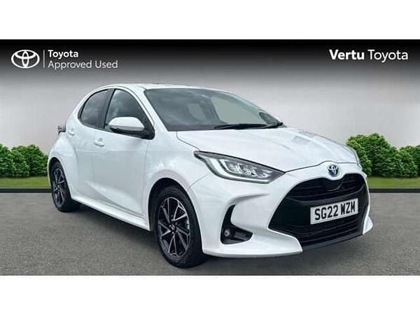 Used 2022 Toyota Yaris Design Hatchback | £17,107 (Fair price) - Image 1/4