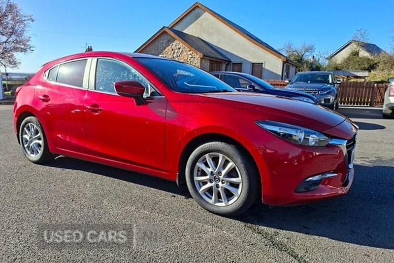 Used Mazda 3 120 HP (88 kW) 2018 Red Hatchback