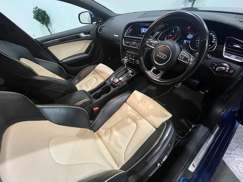 Used Audi A5 Sportback Black Edition 177 HP (130 kW) 2015 Blue Hatchback