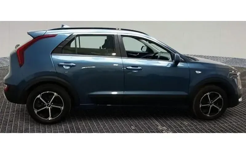 Used Kia Niro 141 HP (103 kW) 2023 Blue SUV