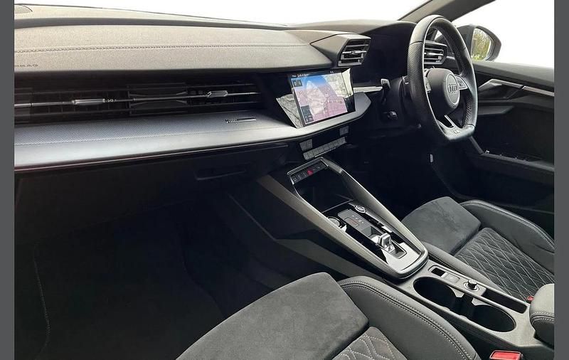 Used Audi A3 Comfort 147 HP (108 kW) 2020 Red Hatchback