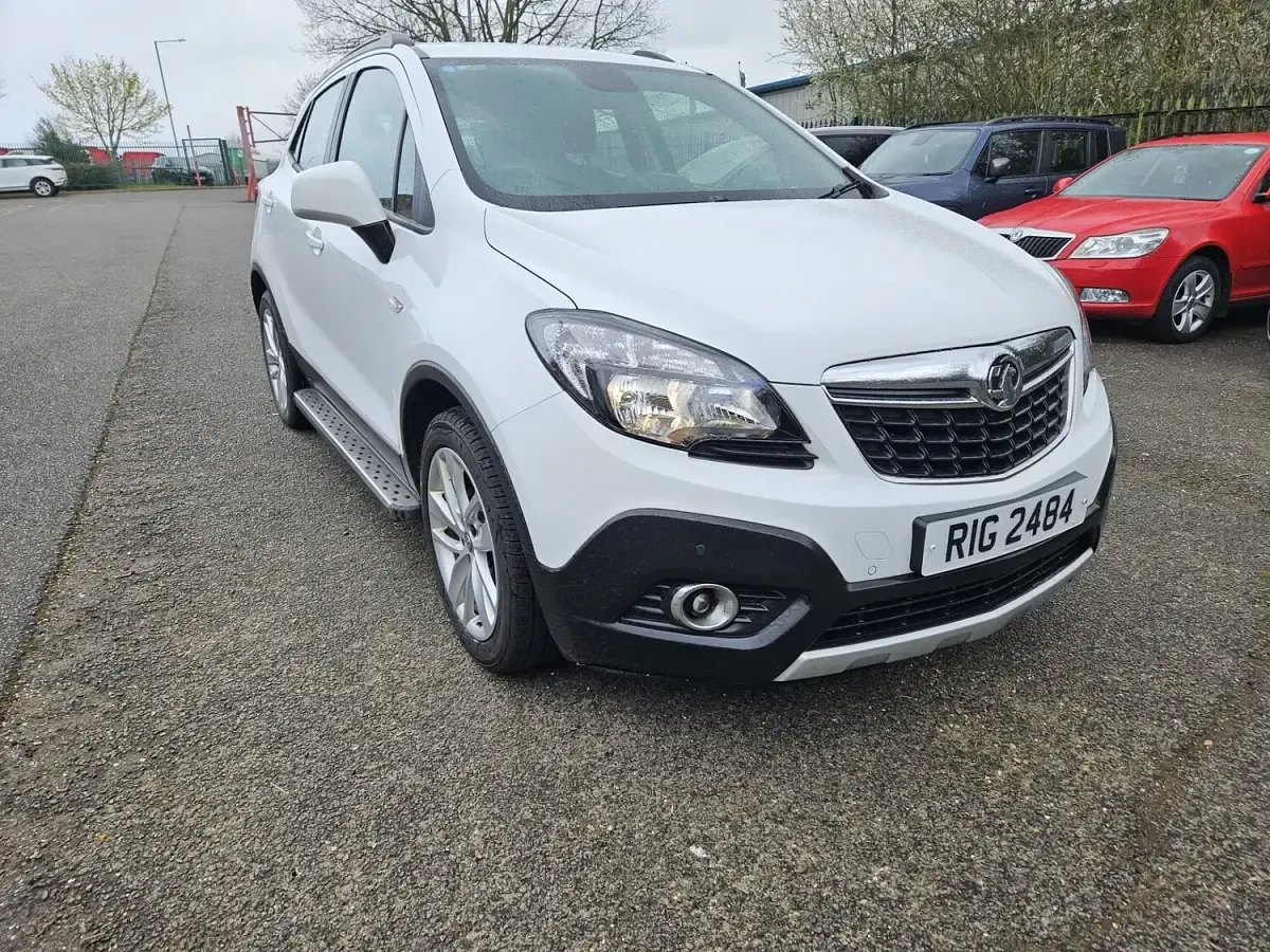 Used Vauxhall Mokka 2016 White SUV