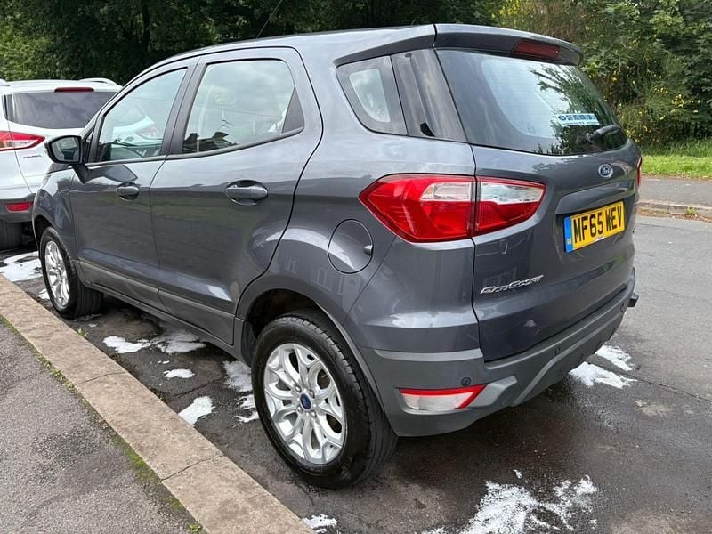Begagnad Ford Ecosport Zetec 2015 Grå SUV