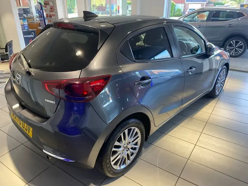 Used Mazda 2 Inclusive 90 HP (66 kW) 2020 Grey Hatchback