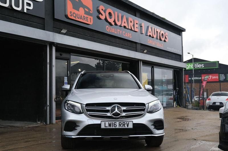 Used Mercedes GLC250 211 HP (155 kW) 2026 Silver SUV