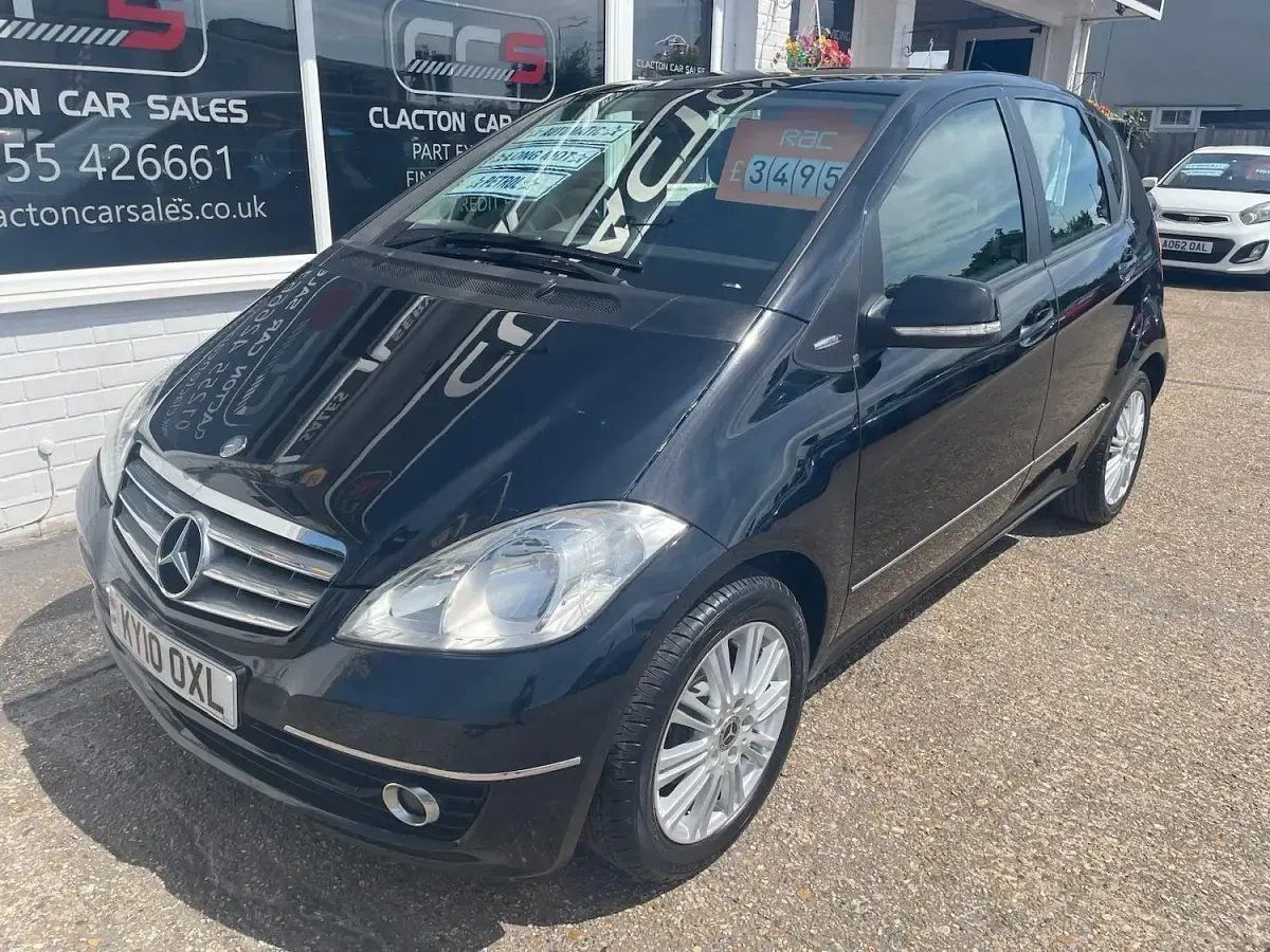 Used Mercedes A160 Elegance 2010 Black Hatchback