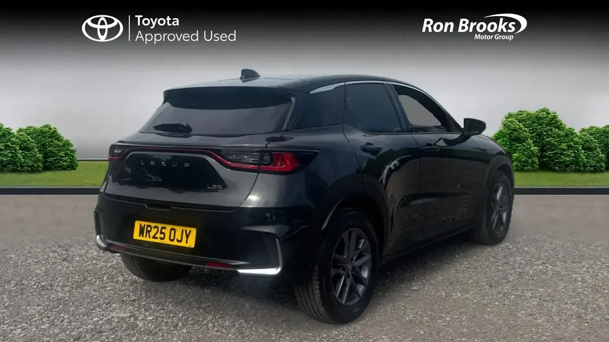Used Lexus LBX 136 HP (100 kW) 2025 Black SUV