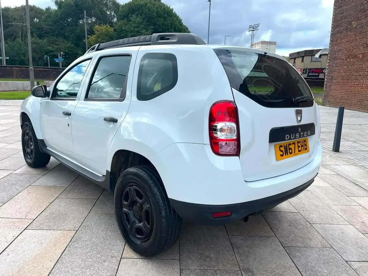 Used Dacia Duster Ambiance 2017 White SUV