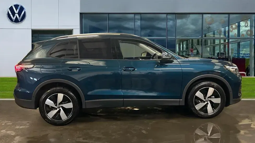 New VW Tiguan Match 150 HP (110 kW) 2026 Nightshade blue metallic SUV