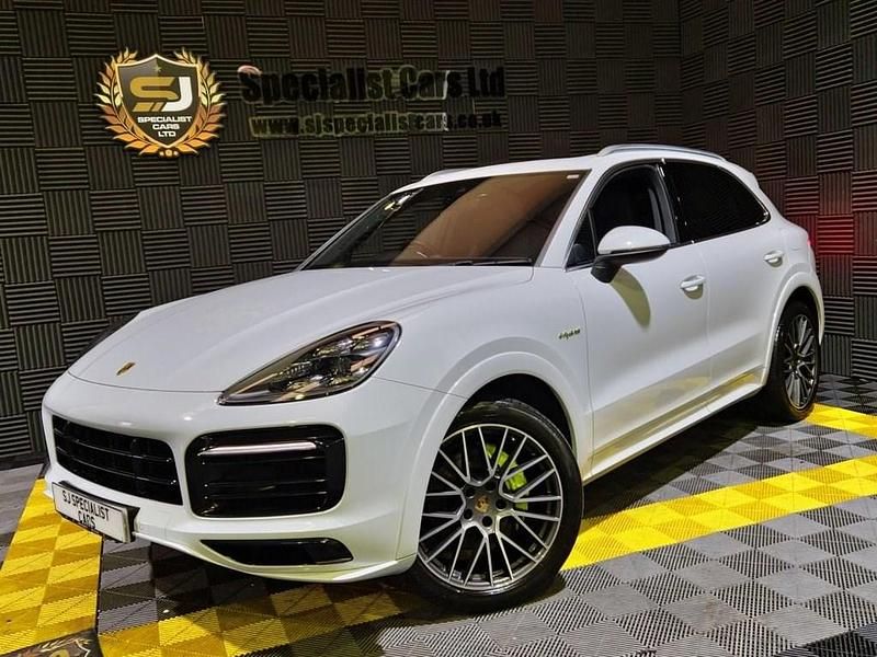 White Used 2022 Porsche Cayenne SUV | £59,995 - Image 1/4