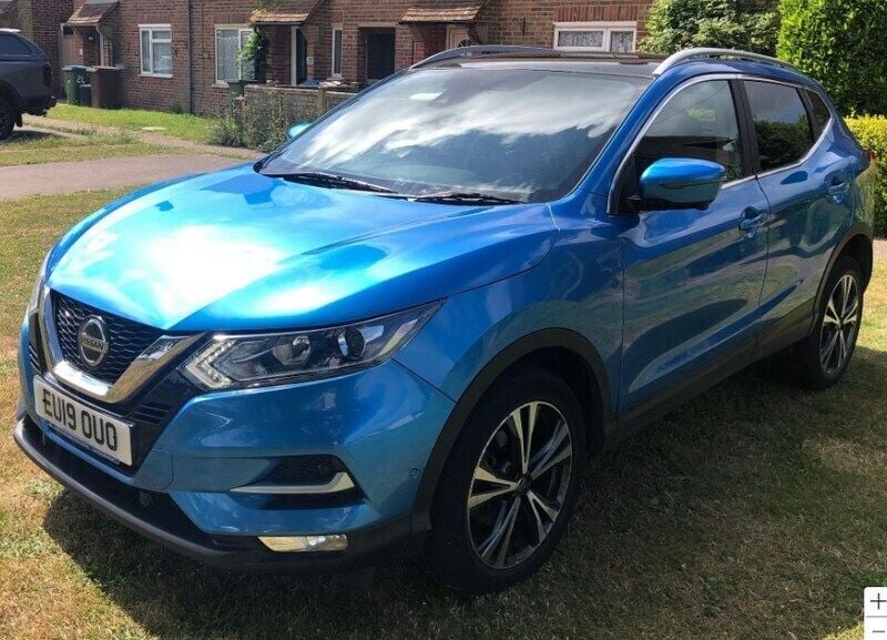 Blue Used 2018 Nissan Qashqai N-Connecta SUV | £15,299 (Fair price) - Image 1/1