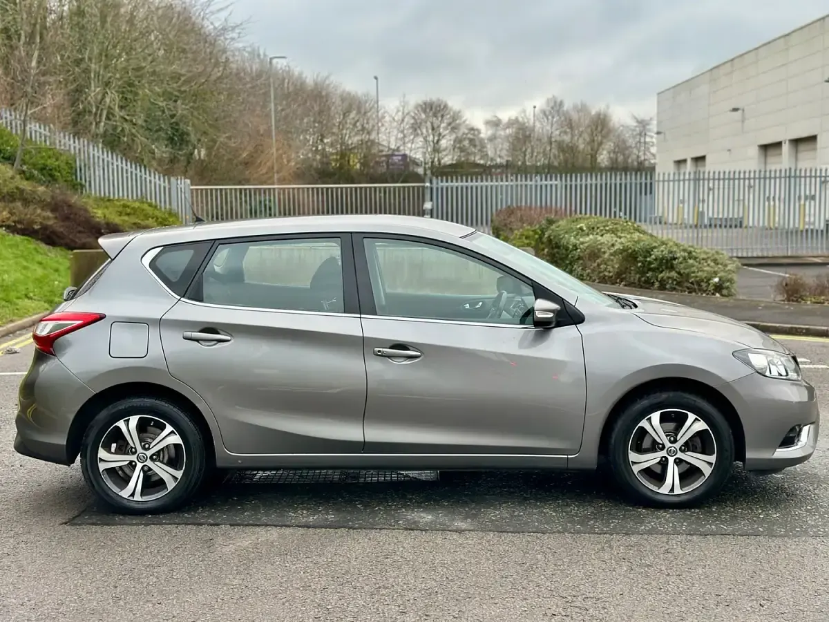 Used Nissan Pulsar Acenta 115 HP (84 kW) 2016 Grey Hatchback