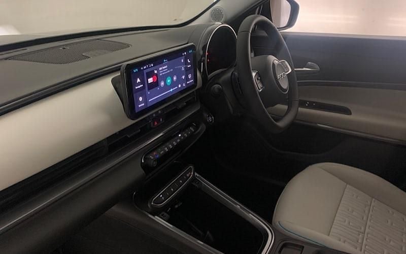 New Fiat 600 La Prima 101 HP (74 kW) 2025 Green SUV