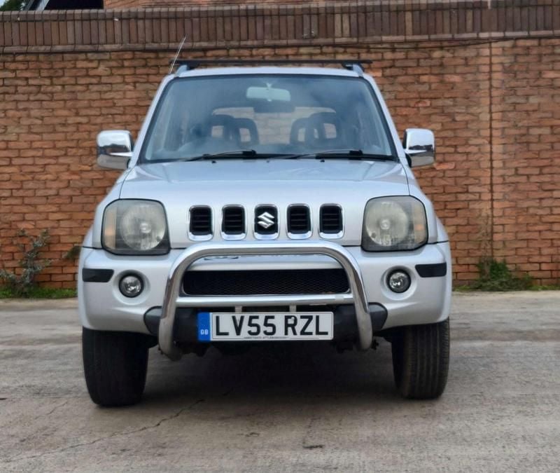Used Suzuki Jimny 2005 Silver SUV