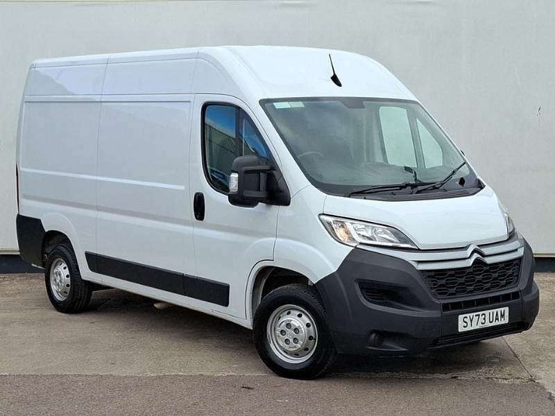 White Used 2023 Citroën Relay Van | £16,998 (Fair price) - Image 1/4