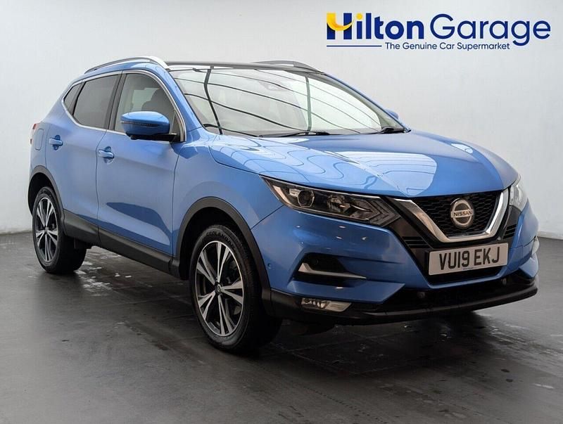Blue Used 2019 Nissan Qashqai N-Connecta SUV | £9,750 (Good price) - Image 1/4