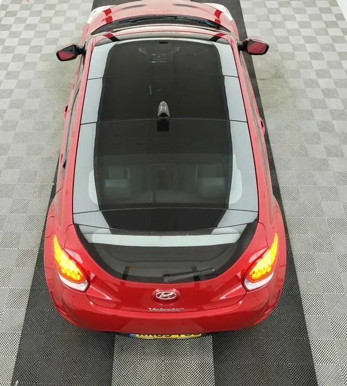 Used Hyundai Veloster Sport 2013 Red Hatchback