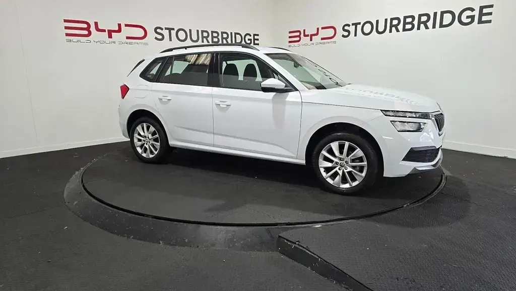 Used Skoda Kamiq SE 2023 White SUV
