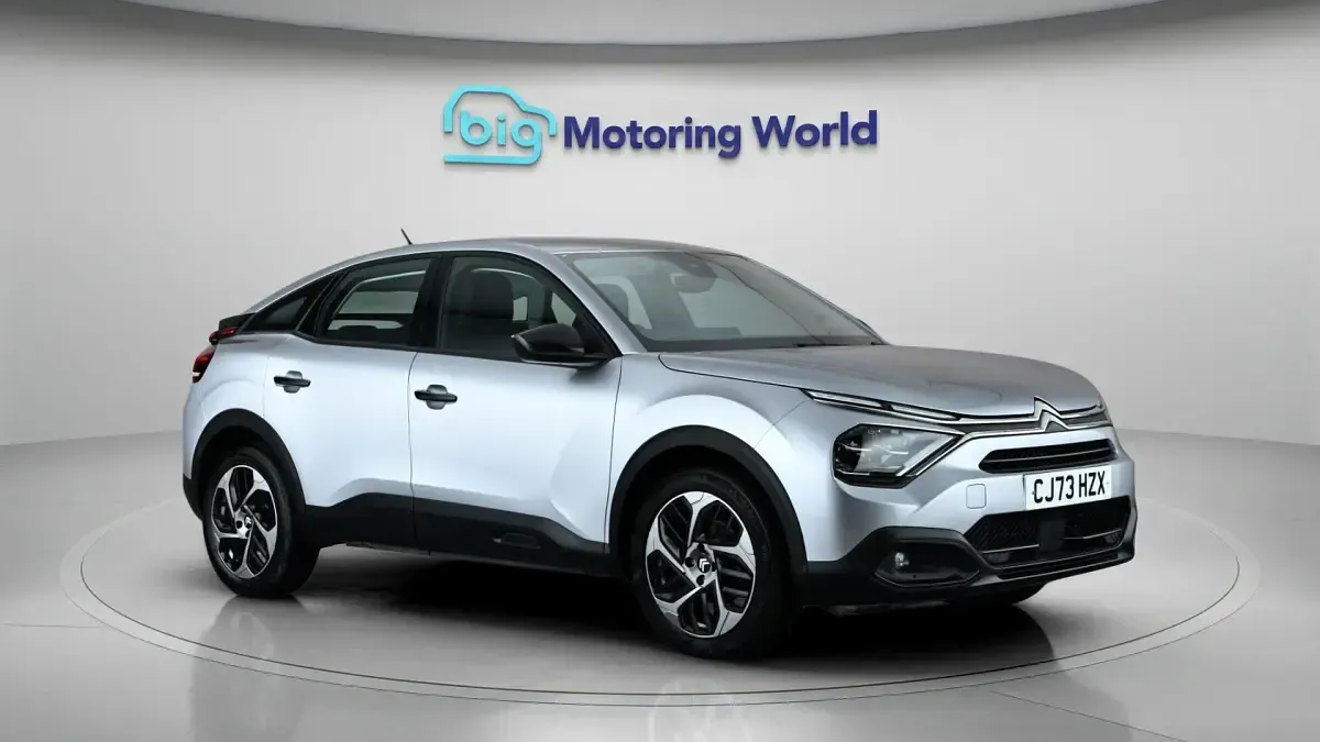 Used Citroën C4 PureTech 101 HP (74 kW) 2023 SUV
