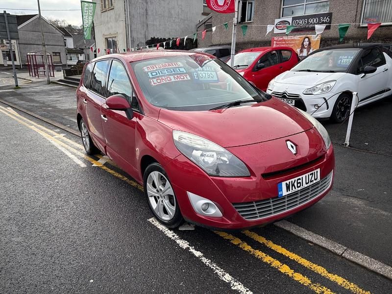 Used Renault Grand Scénic III Dynamique 110 HP (80 kW) 2011 Red MPV