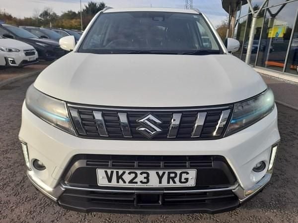 Second-hand Suzuki Vitara SZ5 129 CP (94 kW) 2023 Alb SUV