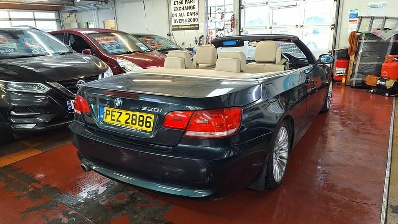 Used BMW 320 Cabriolet 170 HP (125 kW) 2007 Green Cabriolet