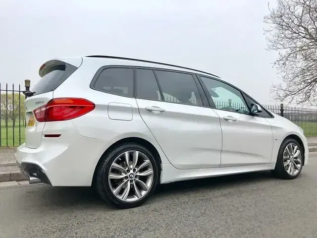 Used BMW 220 M Sport 2016 White Estate