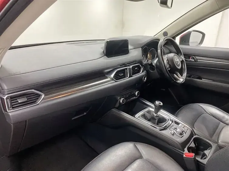 Used Mazda CX-5 Inclusive 150 HP (110 kW) 2018 Red SUV