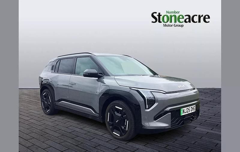 Grey Used 2025 Kia EV3 GT-Line SUV | £32,989 (Good price) - Image 1/4