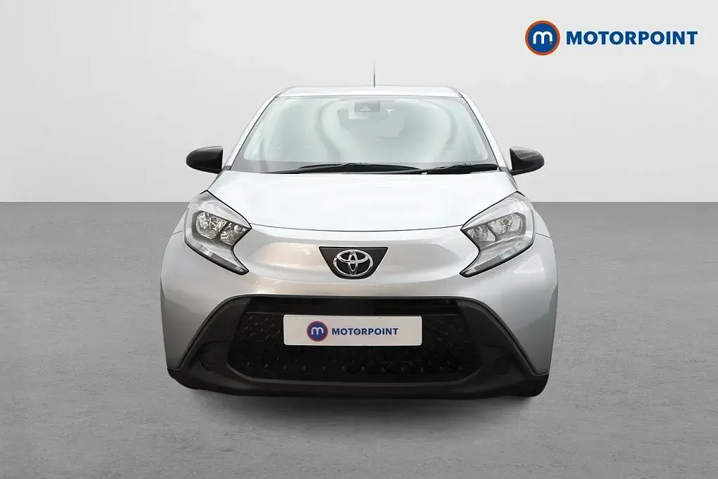 Used Toyota Aygo X PURE 2023 Silver SUV
