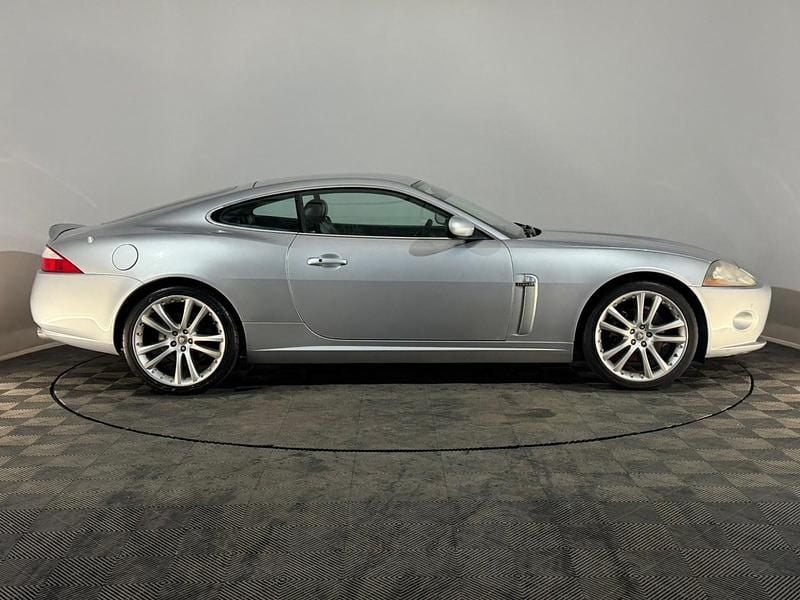 Used Jaguar XK 300 HP (220 kW) 2006 Silver Coupe