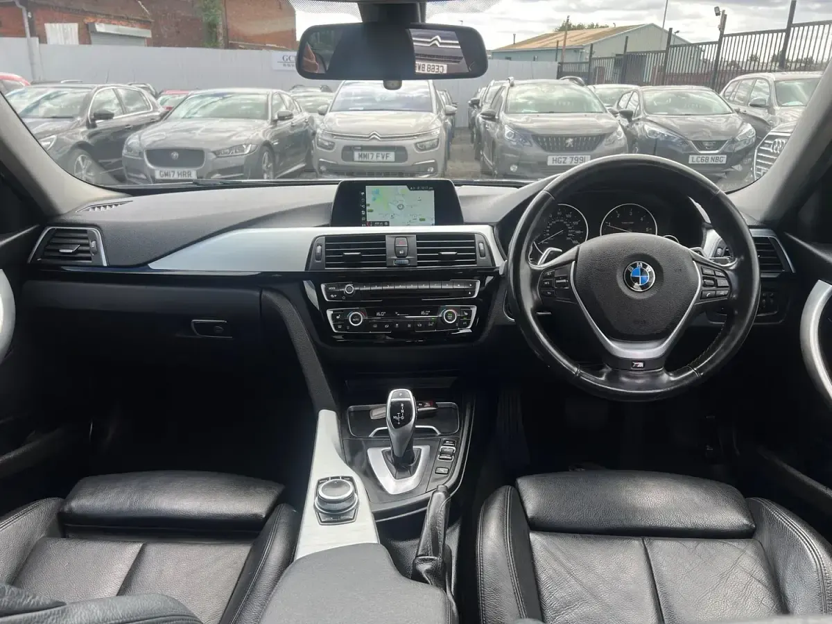 Used BMW 320 Sport Line 2018 Black Estate