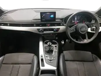 Used Audi A4 S-Line 150 HP (110 kW) 2019 White Sedan