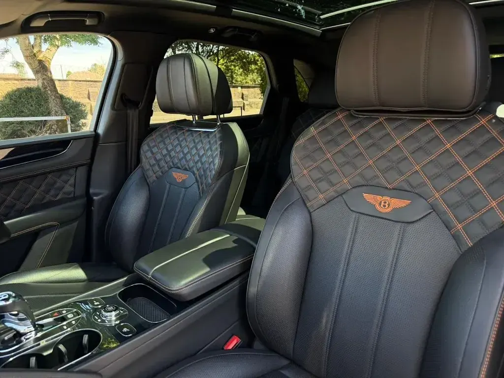 Used Bentley Bentayga 550 HP (404 kW) 2020 Grey SUV