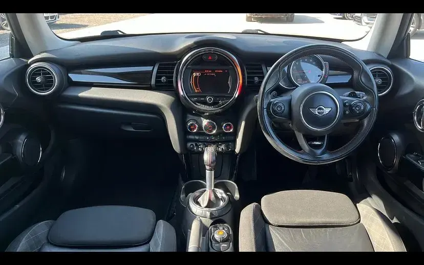Used Mini Cooper S Hatch 189 HP (139 kW) 2017 White silver Hatchback