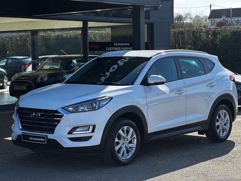 Used Hyundai Tucson SE 2018 White SUV